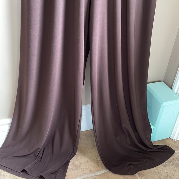 Brown stretchy jumpsuit - Picture 3 of 9